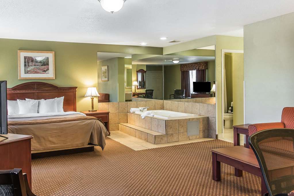 quality inn and suites ann arbor hwy 23