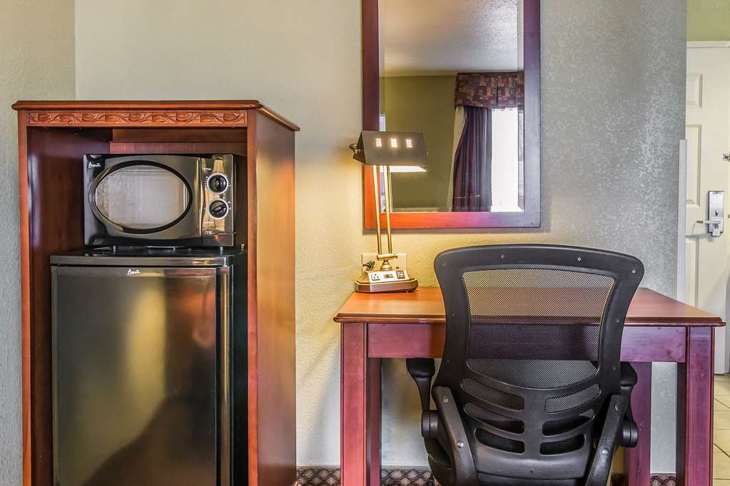 quality inn and suites ann arbor hwy 23