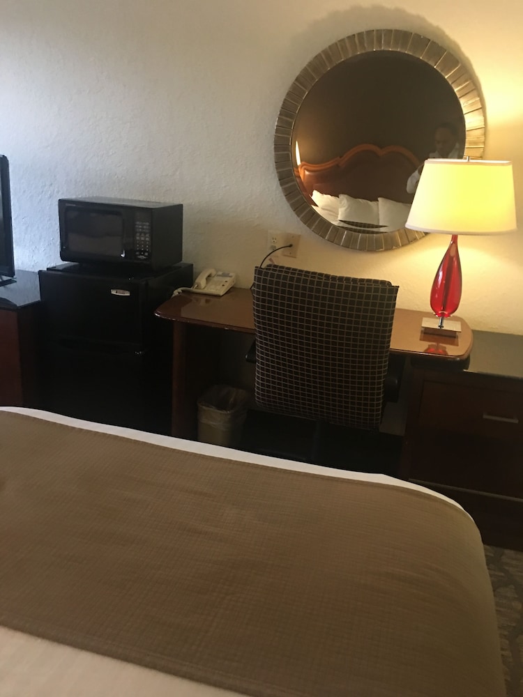 A Victory Hotel - Southfield,Redford>>Detroit,2 star