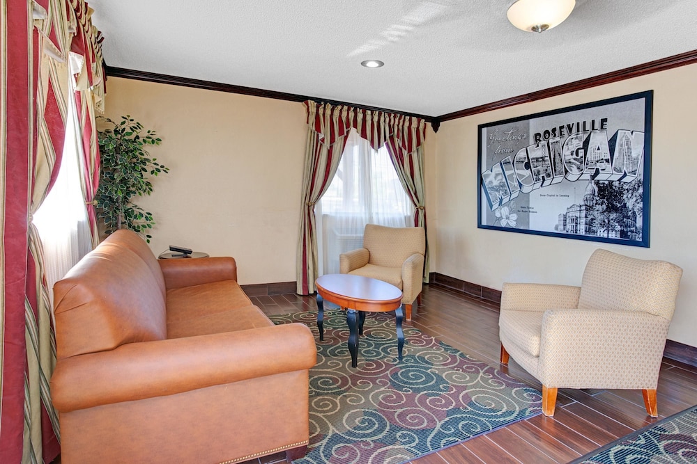 super 8 by wyndham roseville detroit area