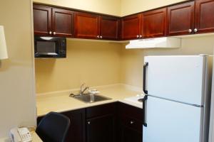 baymont by wyndham auburn hills south