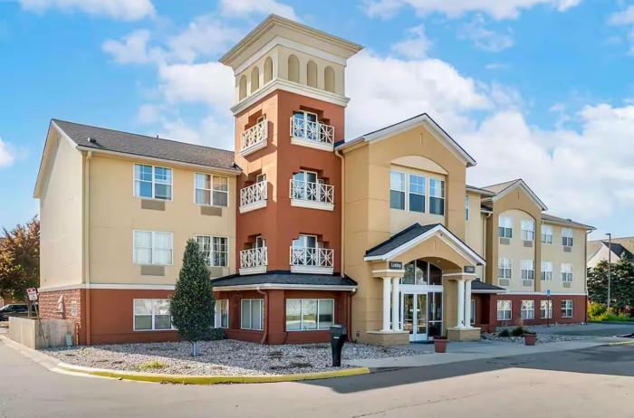 baymont by wyndham auburn hills south