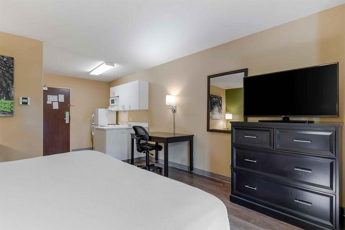 baymont by wyndham auburn hills south