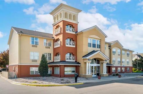 baymont by wyndham auburn hills south