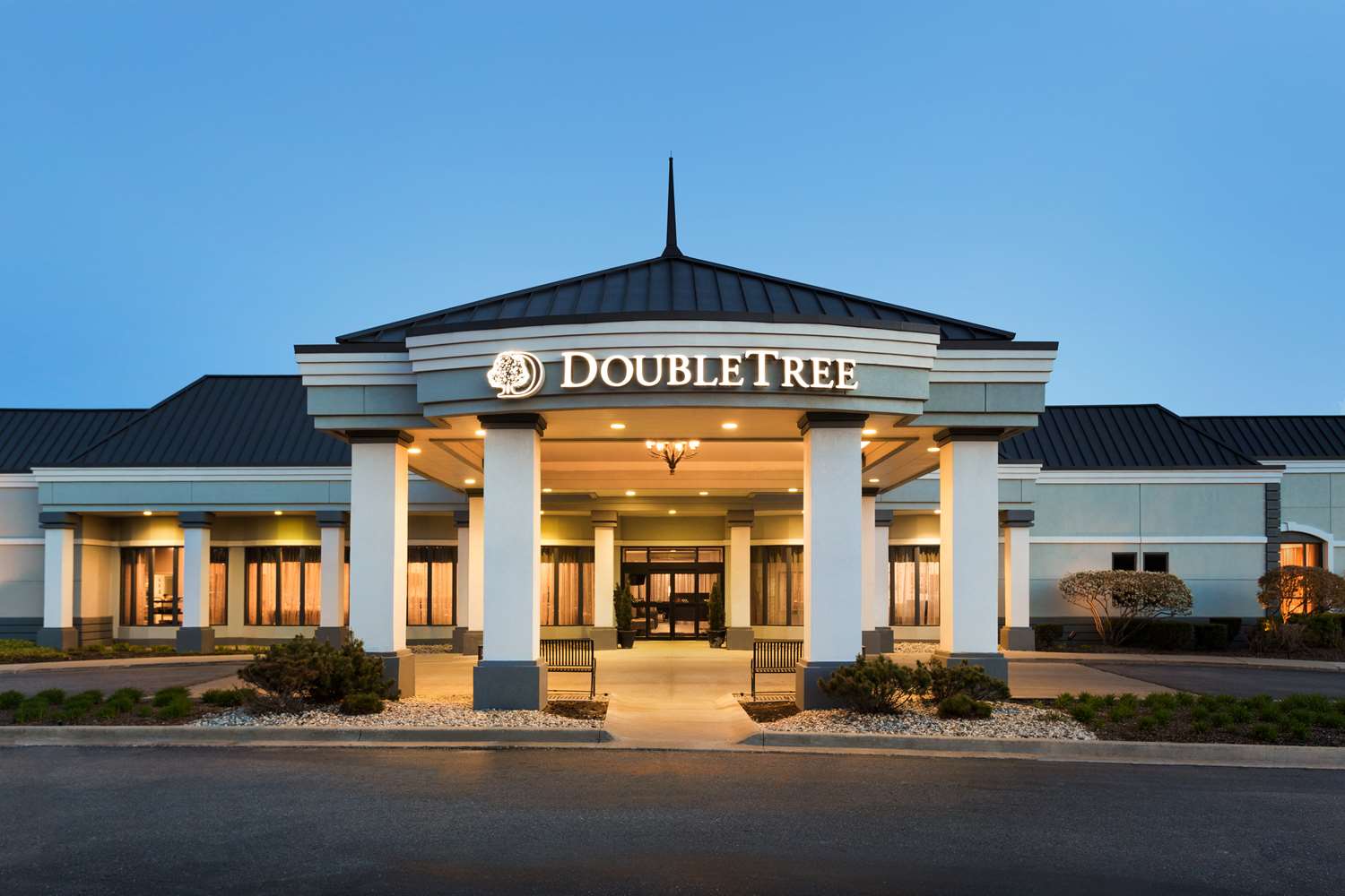 doubletree by hilton detroit novi