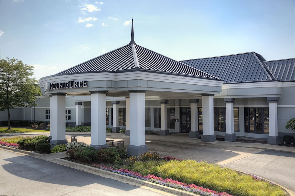 doubletree by hilton detroit novi