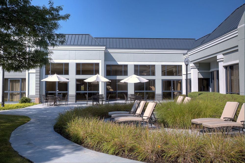 doubletree by hilton detroit novi