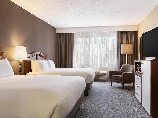 doubletree by hilton detroit novi