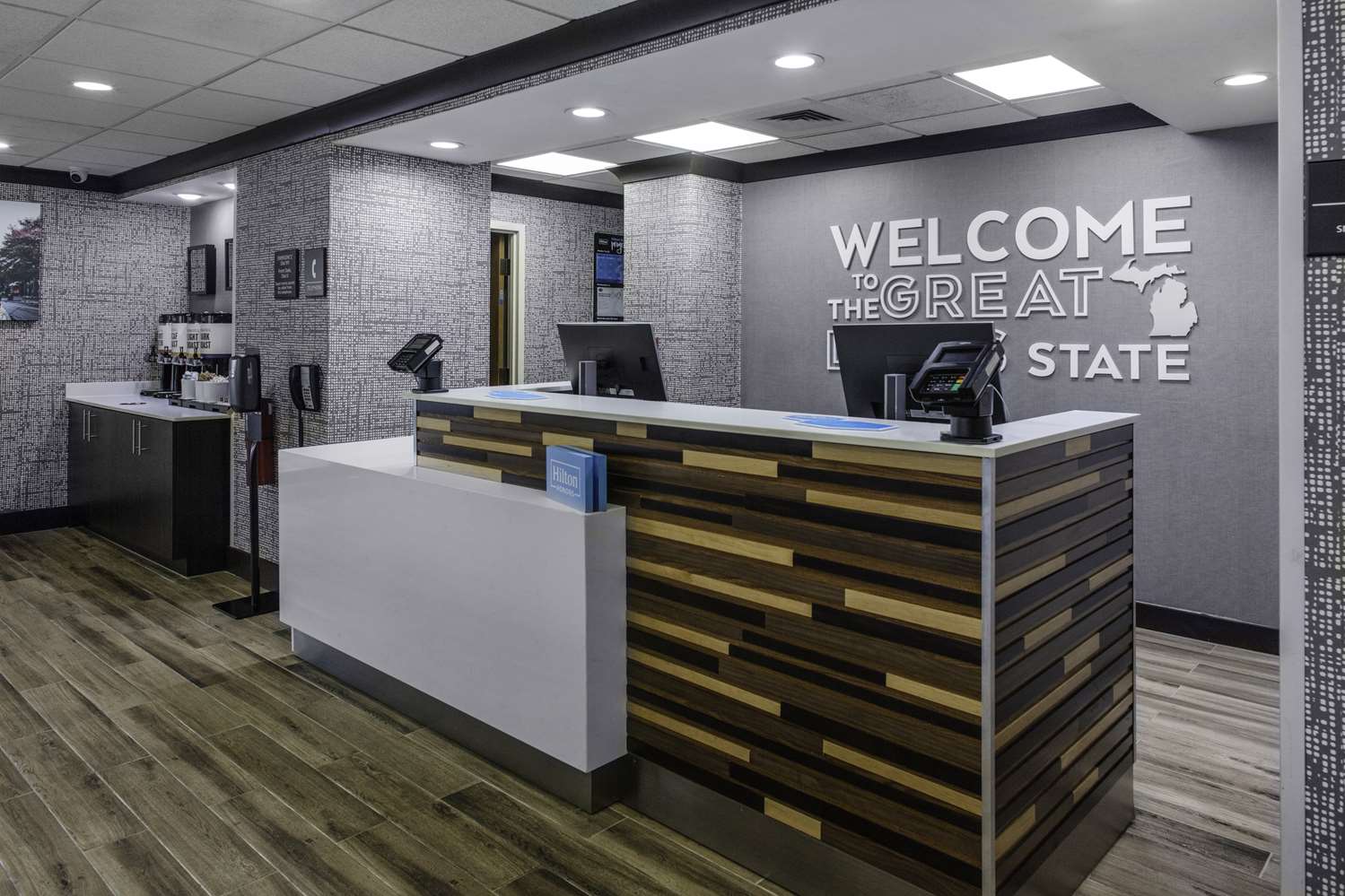hampton inn detroit northville