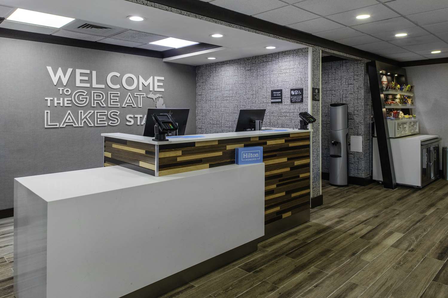 hampton inn detroit northville