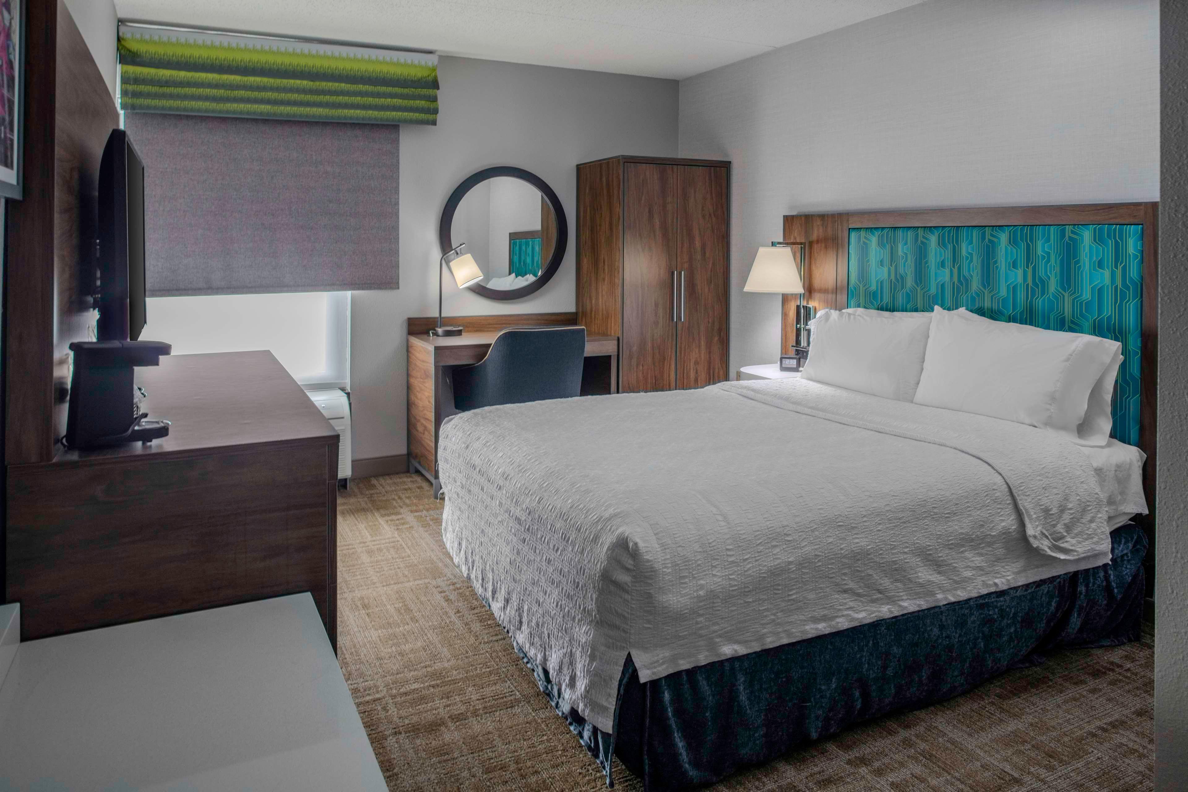 hampton inn detroit northville