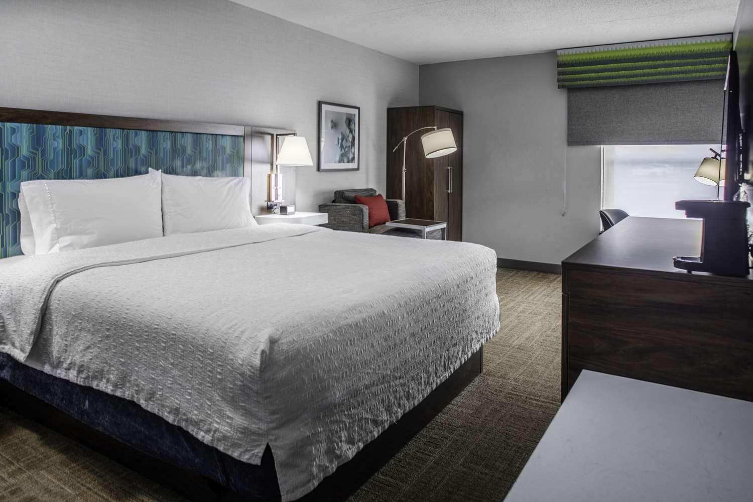 hampton inn detroit northville