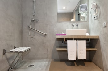 hotel zenit conde de orgaz