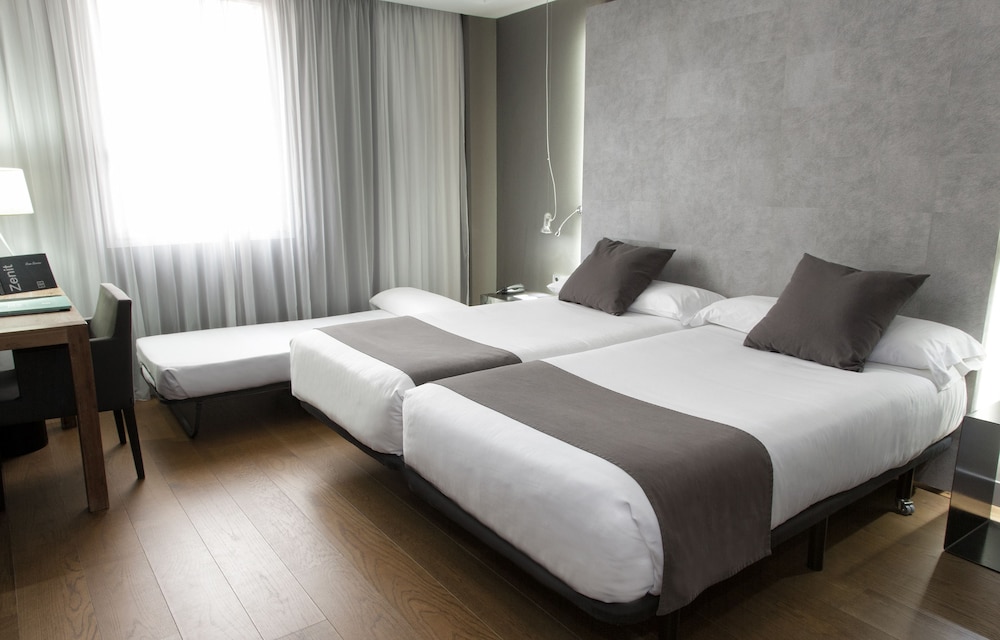 hotel zenit conde de orgaz