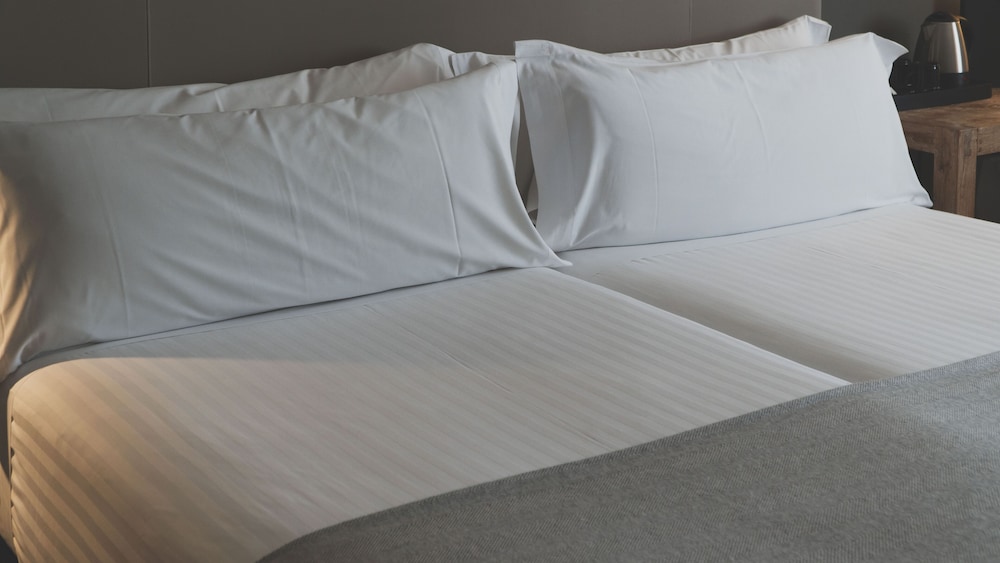 hotel zenit conde de orgaz