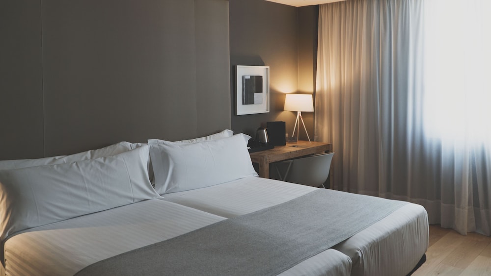 hotel zenit conde de orgaz