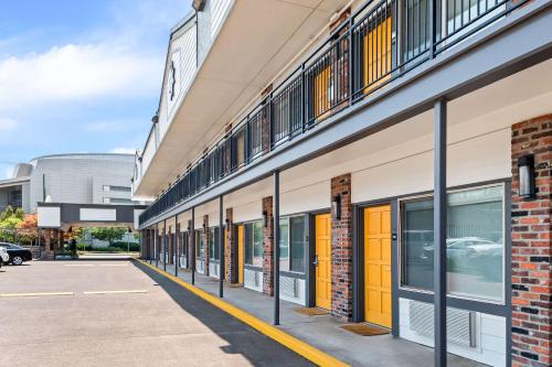 days inn by wyndham eugene downtown university