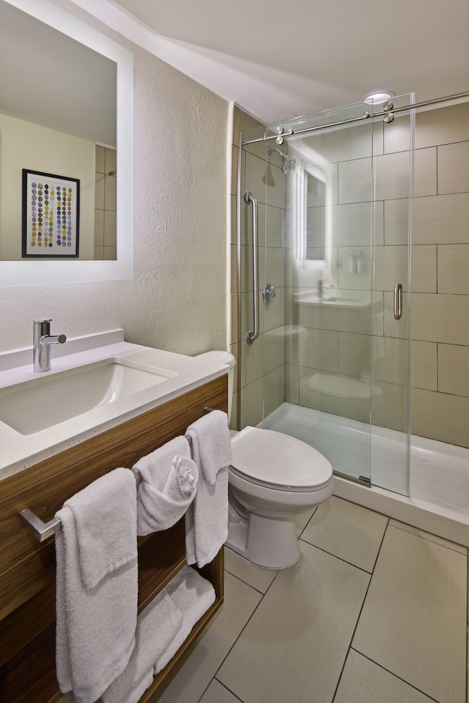 holiday inn express charleston downtown medical area