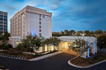 holiday inn express charleston downtown medical area