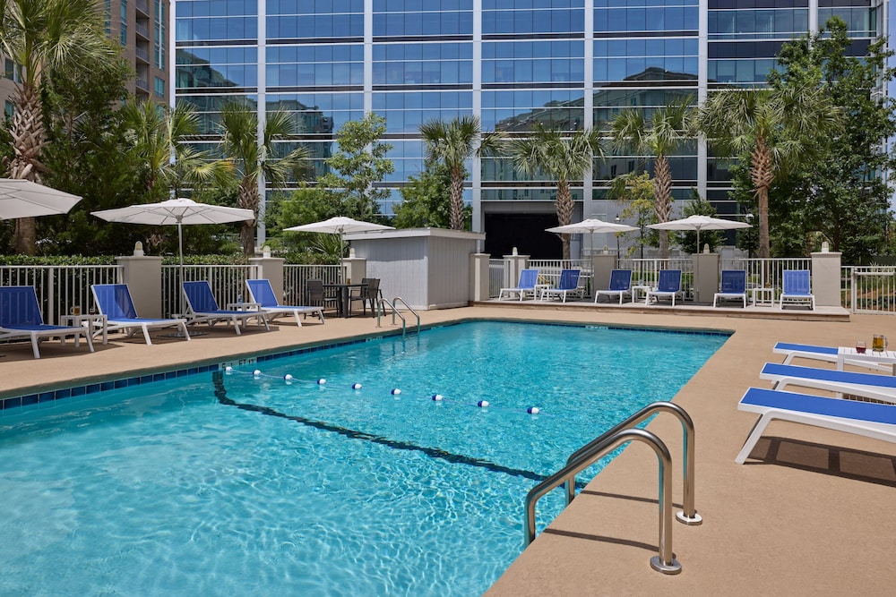 holiday inn express charleston downtown medical area