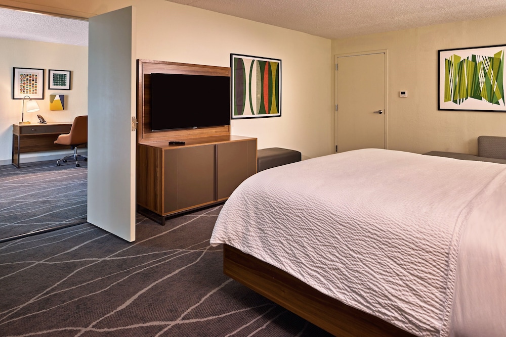 holiday inn express charleston downtown medical area