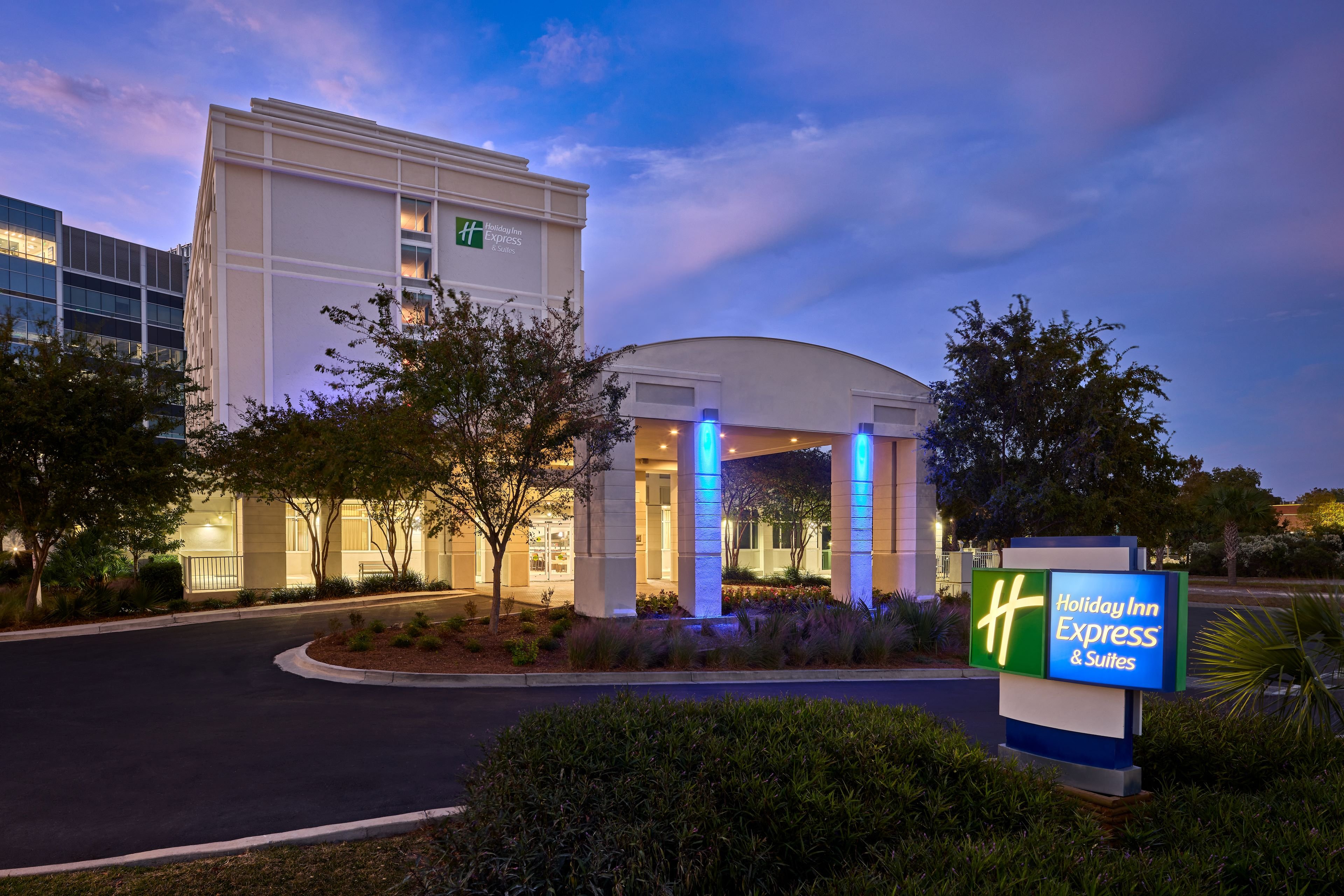holiday inn express charleston downtown medical area