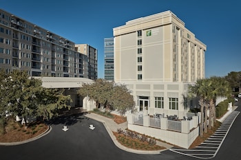 holiday inn express charleston downtown medical area