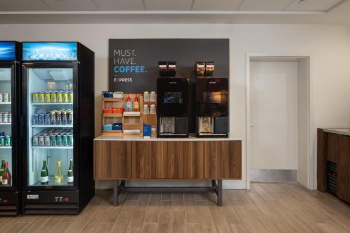 holiday inn express charleston downtown medical area