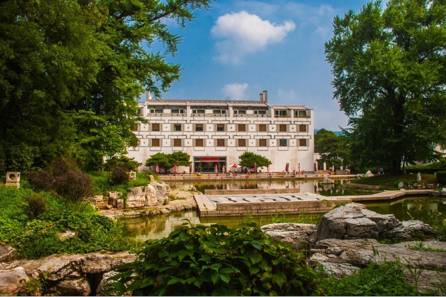 fragrant hill hotel