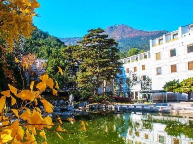 fragrant hill hotel
