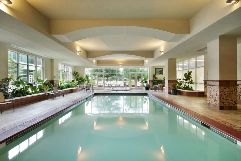 embassy suites by hilton charleston airport convention ctr