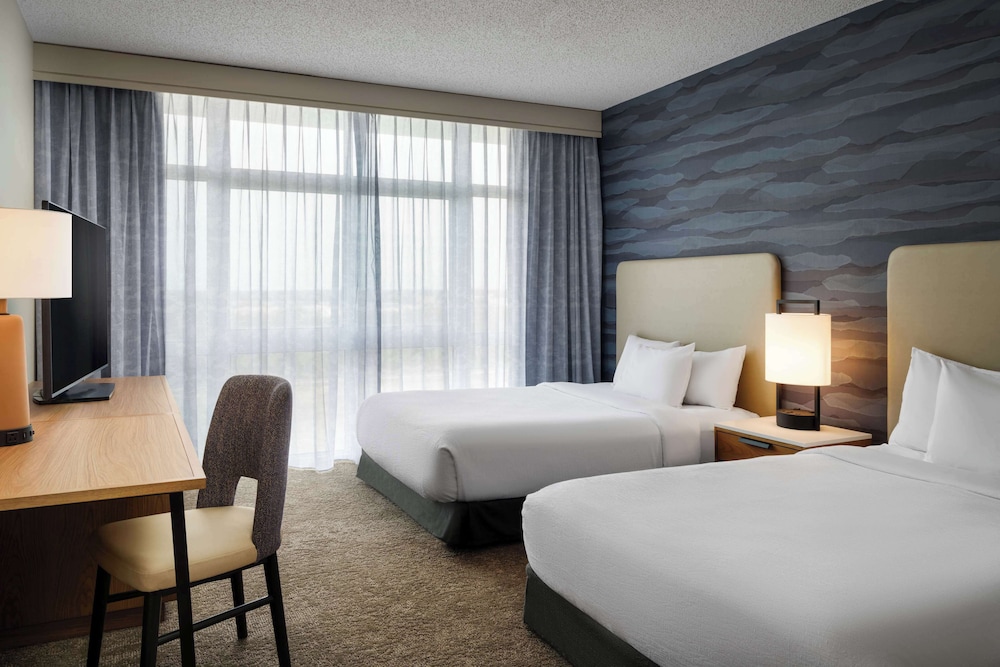 embassy suites by hilton charleston airport convention ctr