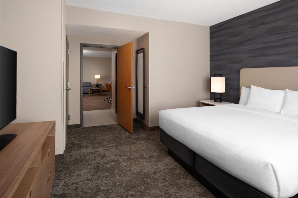 embassy suites by hilton charleston airport convention ctr