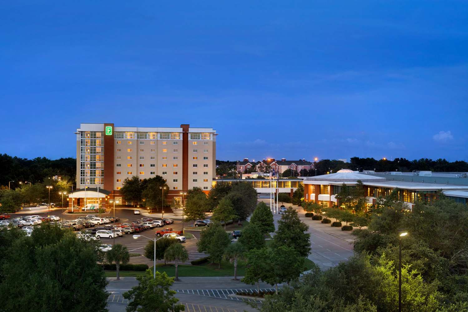 embassy suites by hilton charleston airport convention ctr