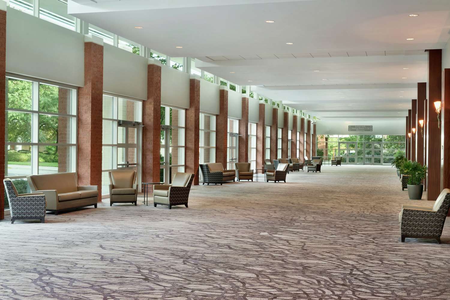 embassy suites by hilton charleston airport convention ctr