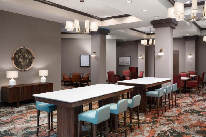 embassy suites by hilton charleston airport convention ctr