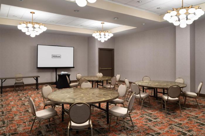 embassy suites by hilton charleston airport convention ctr