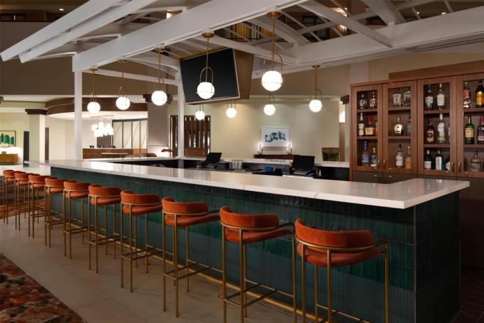 embassy suites by hilton charleston airport convention ctr