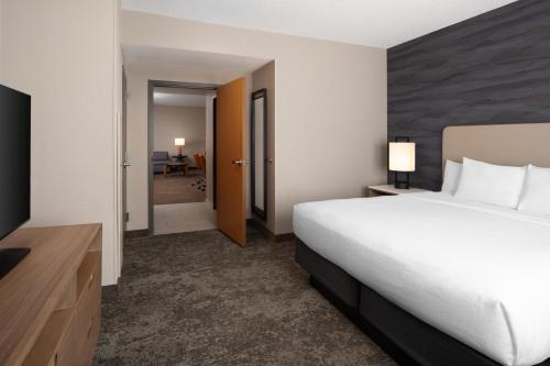 embassy suites by hilton charleston airport convention ctr