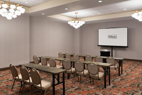 embassy suites by hilton charleston airport convention ctr