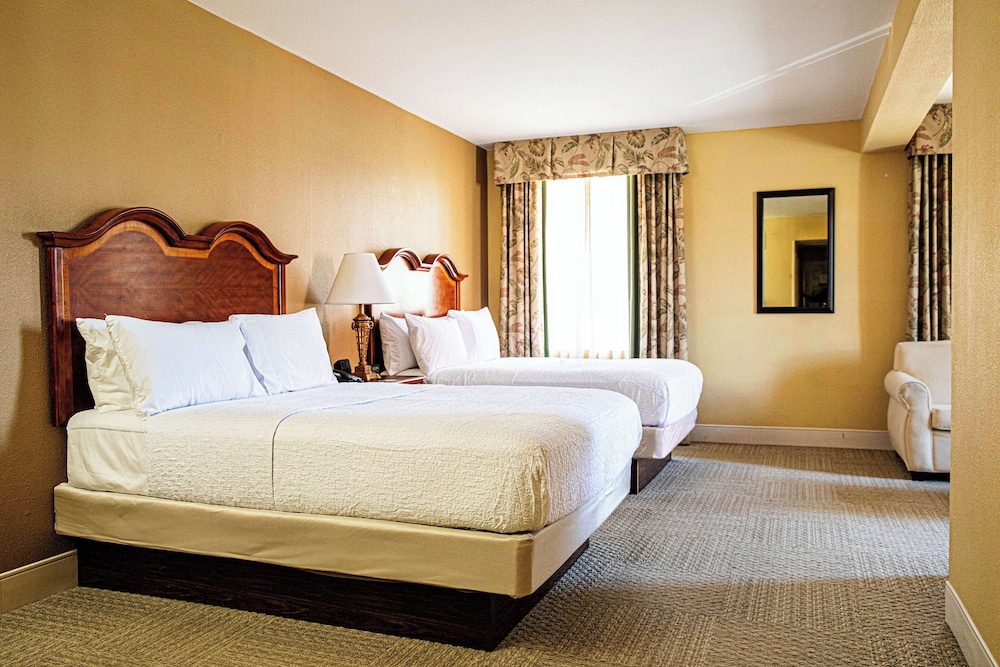 hampton inn charleston historic district