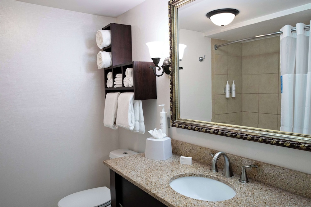 hampton inn charleston historic district