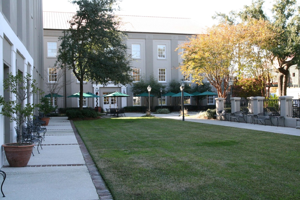 hampton inn charleston historic district