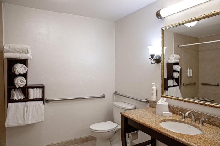 hampton inn charleston historic district