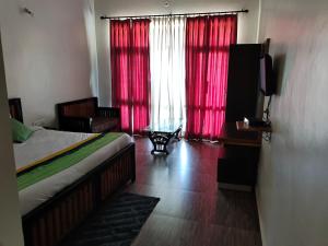 treebo spring birds kainchi dham