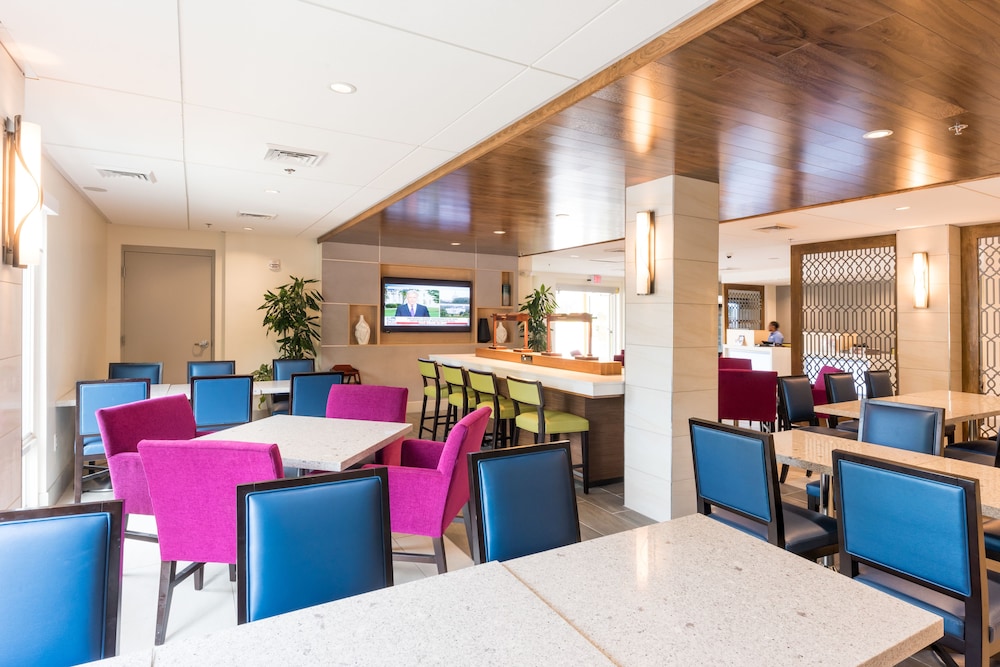 holiday inn express charleston by ihg