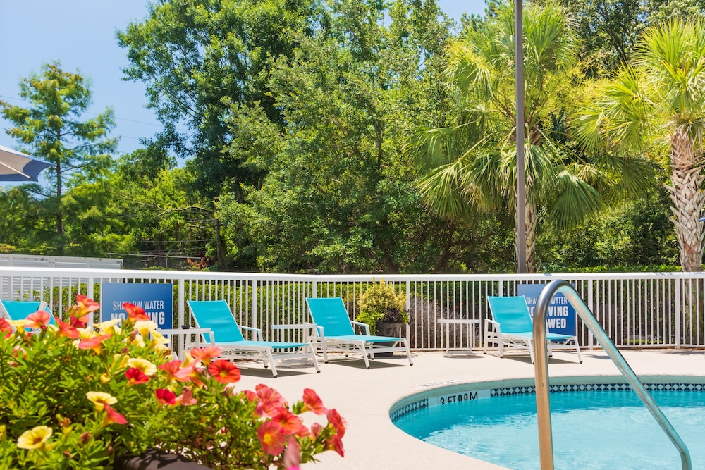 holiday inn express charleston by ihg