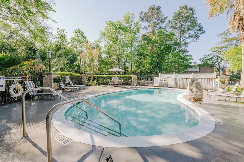 holiday inn express and suites charleston ashley phosphate by ihg