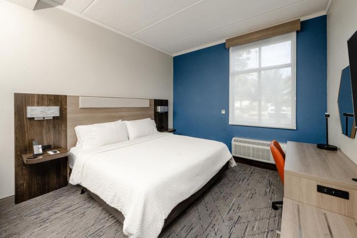 holiday inn express and suites charleston ashley phosphate by ihg