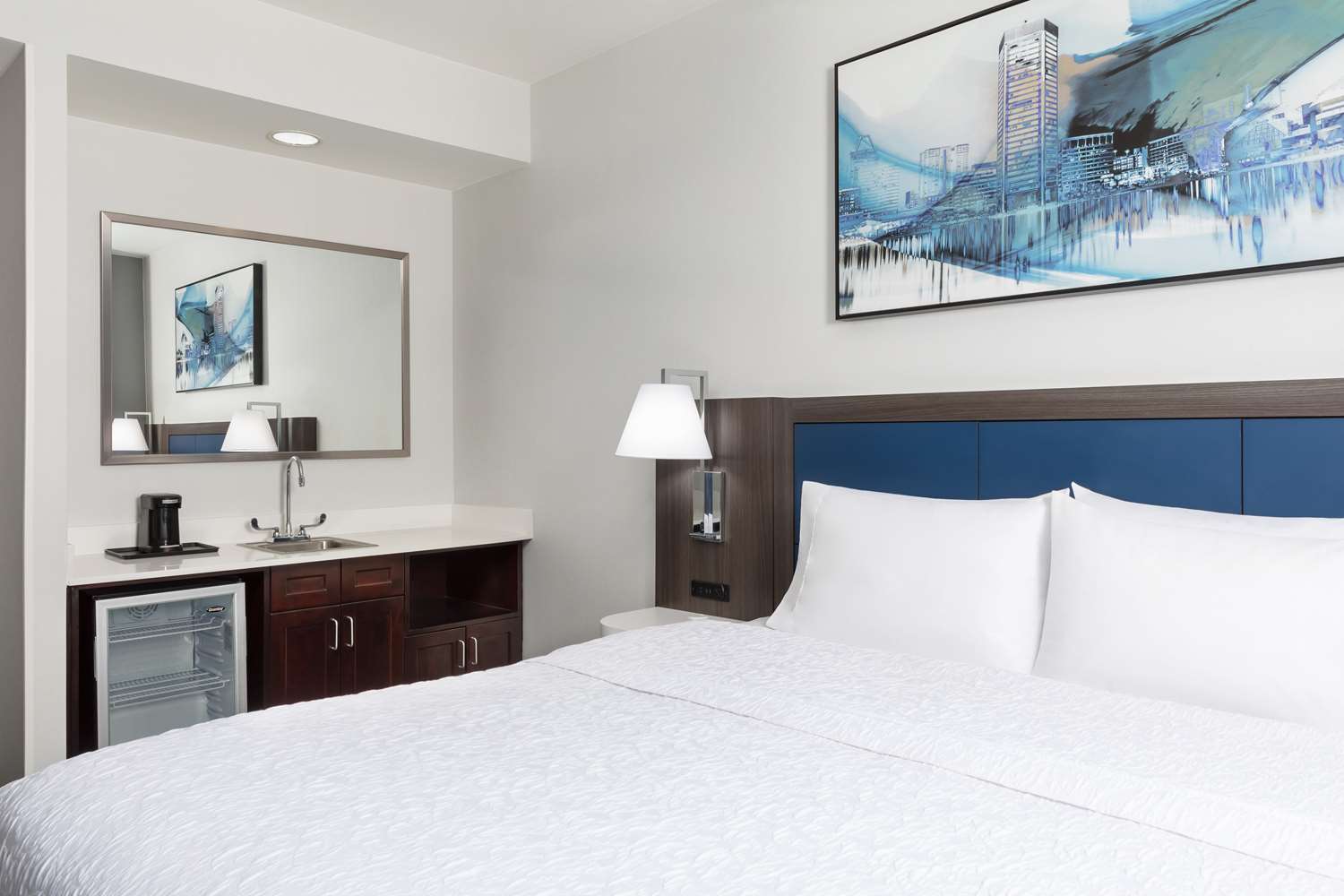 hampton inn and suites baltimore inner harbor